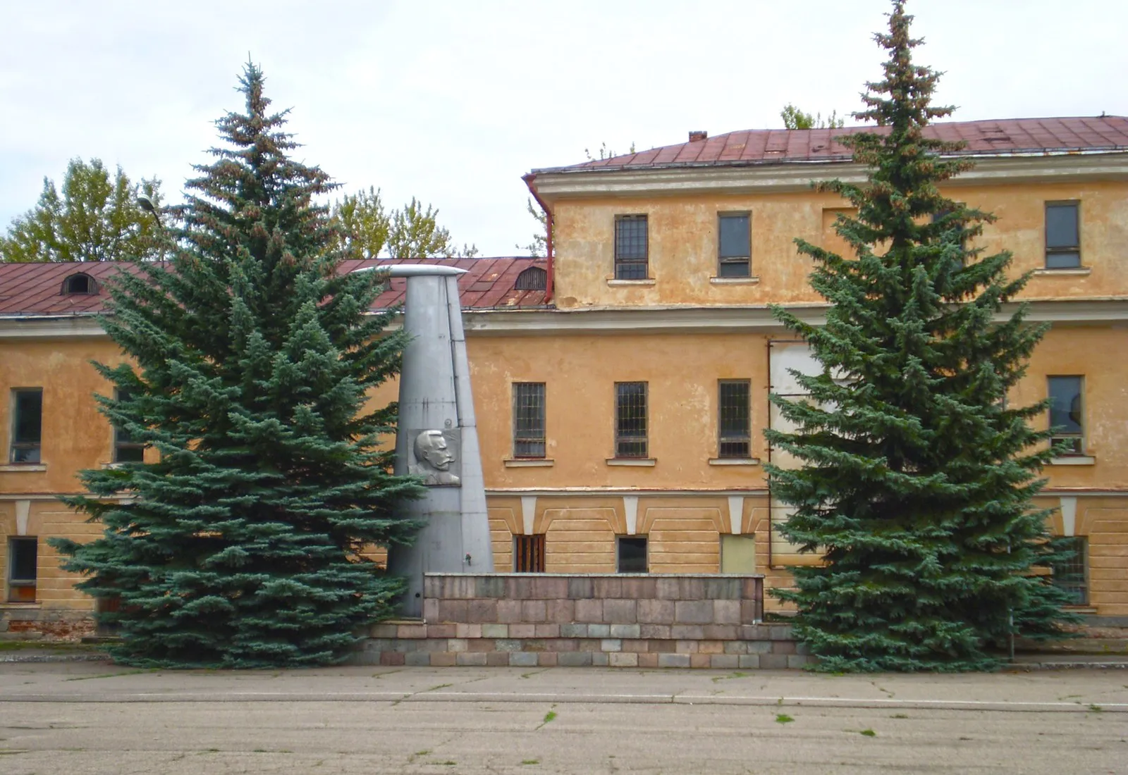 Памятник Яну Фабрициусу в крепости Даугавпилса, Латвия