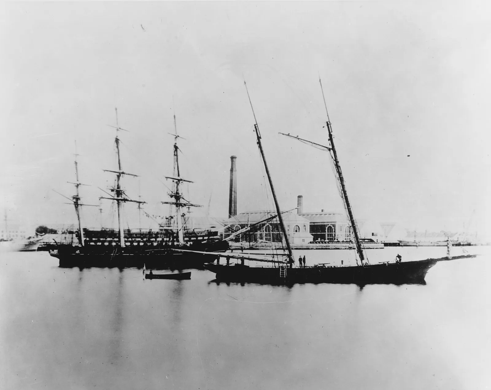 Шхуна America у Бостонской военной верфи, 1863 год