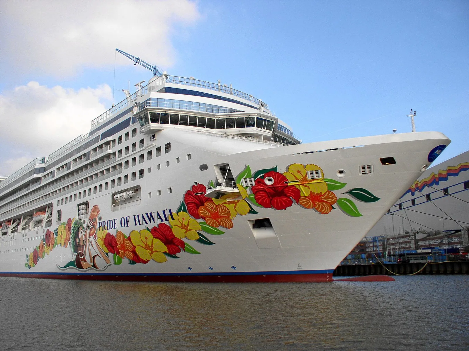 Pride of Hawaii в день спуска из дока на верфи Meyer Werft в Папенбурге, 19 февраля 2006 года