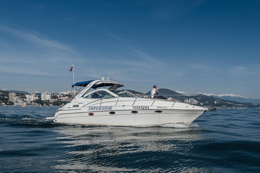 Катер Rinker 280